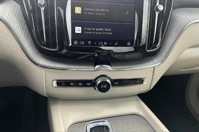 2025 Volvo XC60 Vehicle Photo in Houston, TX 77007