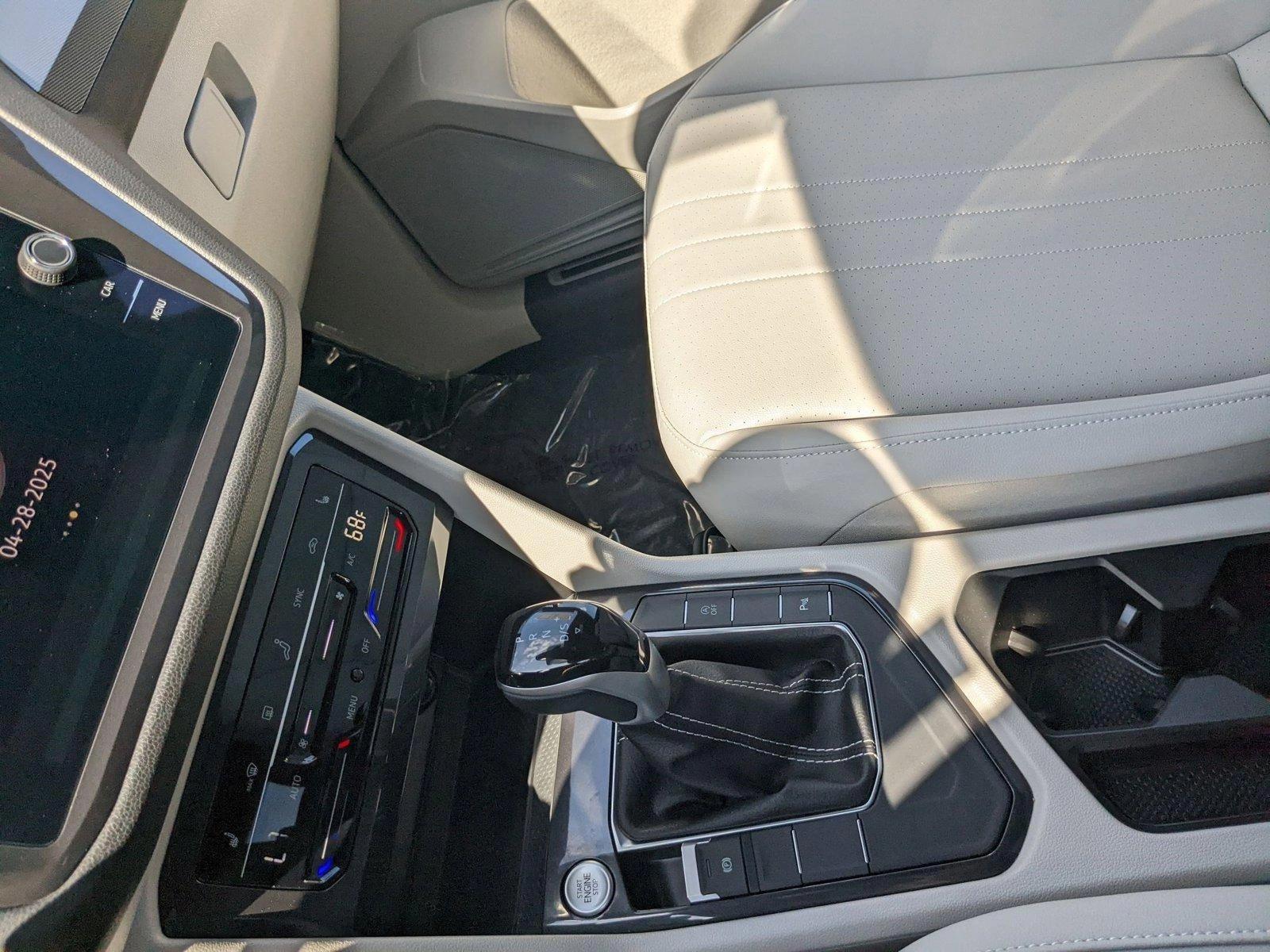 2024 Volkswagen Tiguan Vehicle Photo in Davie, FL 33331