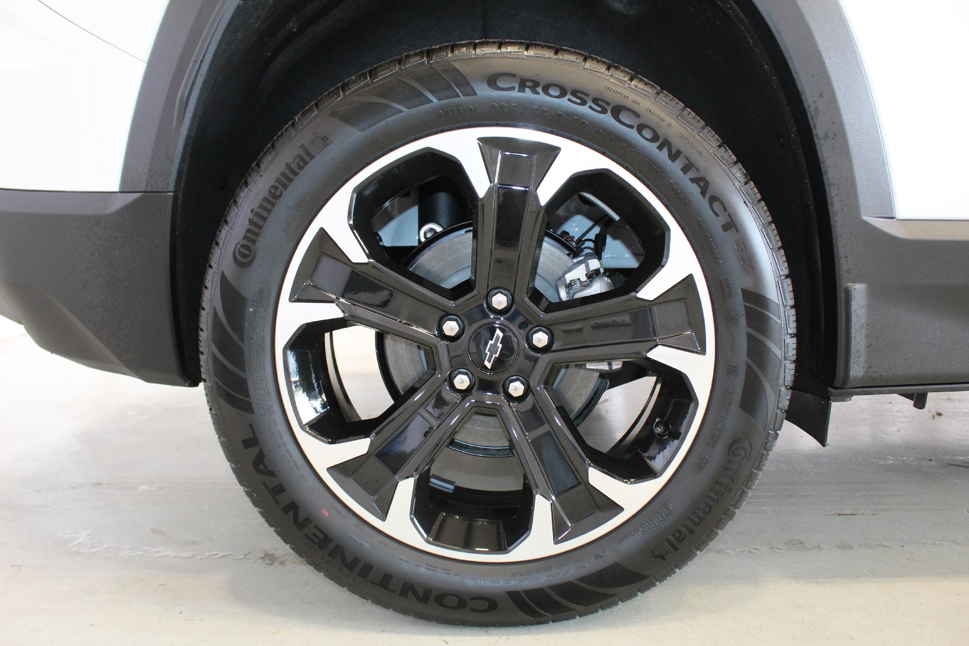 2025 Chevrolet Equinox Vehicle Photo in NORTHAMPTON, MA 01060-1120