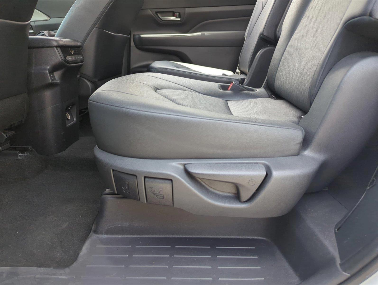 2024 Toyota Grand Highlander Vehicle Photo in Ft. Myers, FL 33907