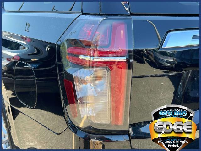 2023 Chevrolet Suburban Vehicle Photo in Roslyn, NY 11576