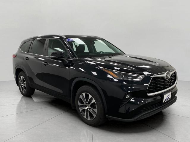 2023 Toyota Highlander Vehicle Photo in Appleton, WI 54913