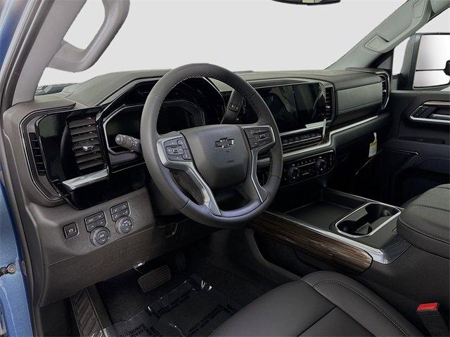 2025 Chevrolet Silverado 2500 HD Vehicle Photo in PUYALLUP, WA 98371-4149