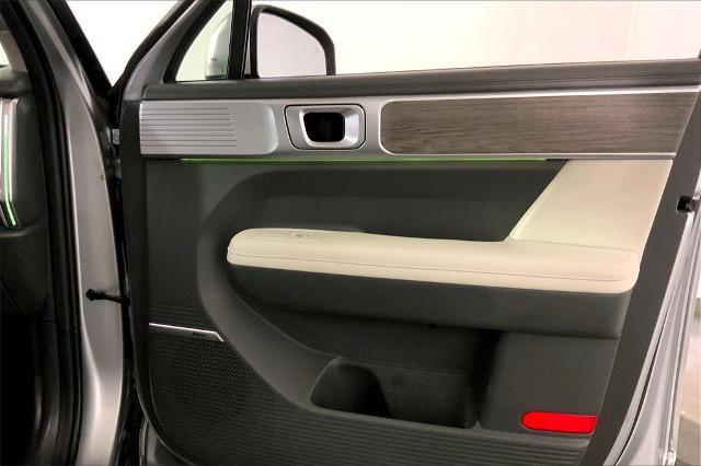 2024 Hyundai SANTA FE Vehicle Photo in Lees Summit, MO 64086
