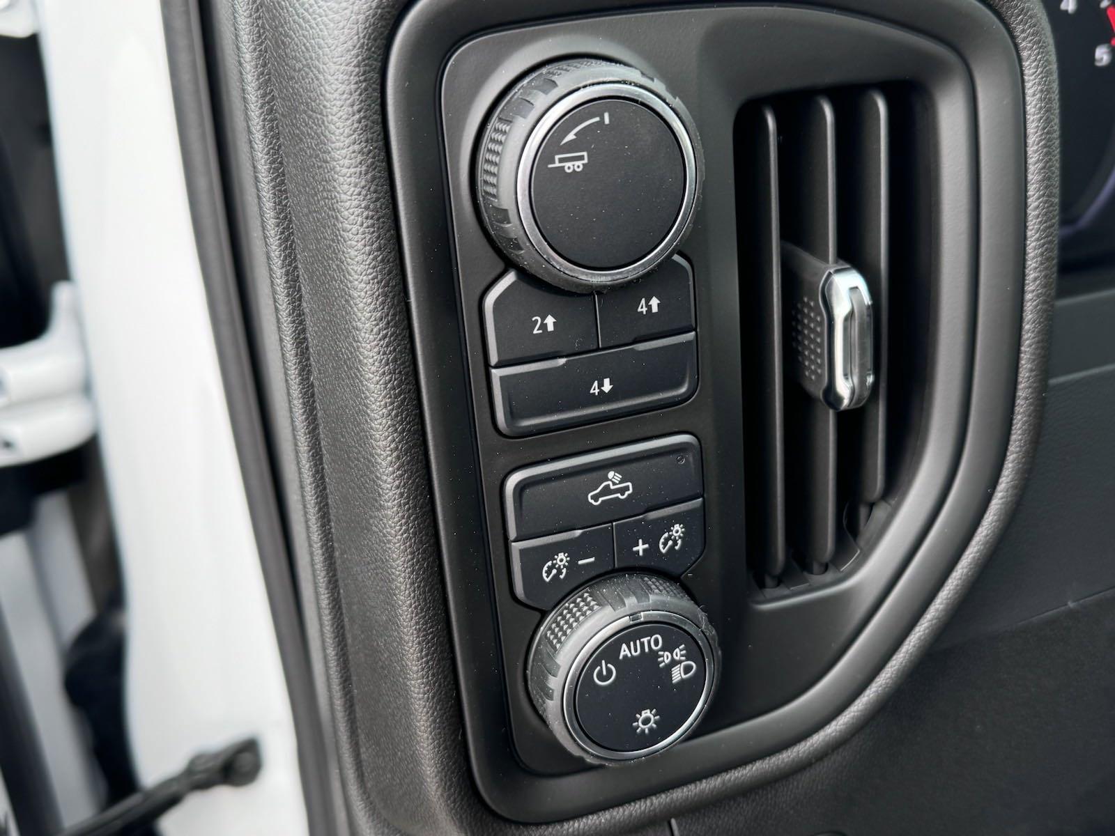 2025 Chevrolet Silverado 3500 HD Vehicle Photo in GEORGETOWN, TX 78626-7508