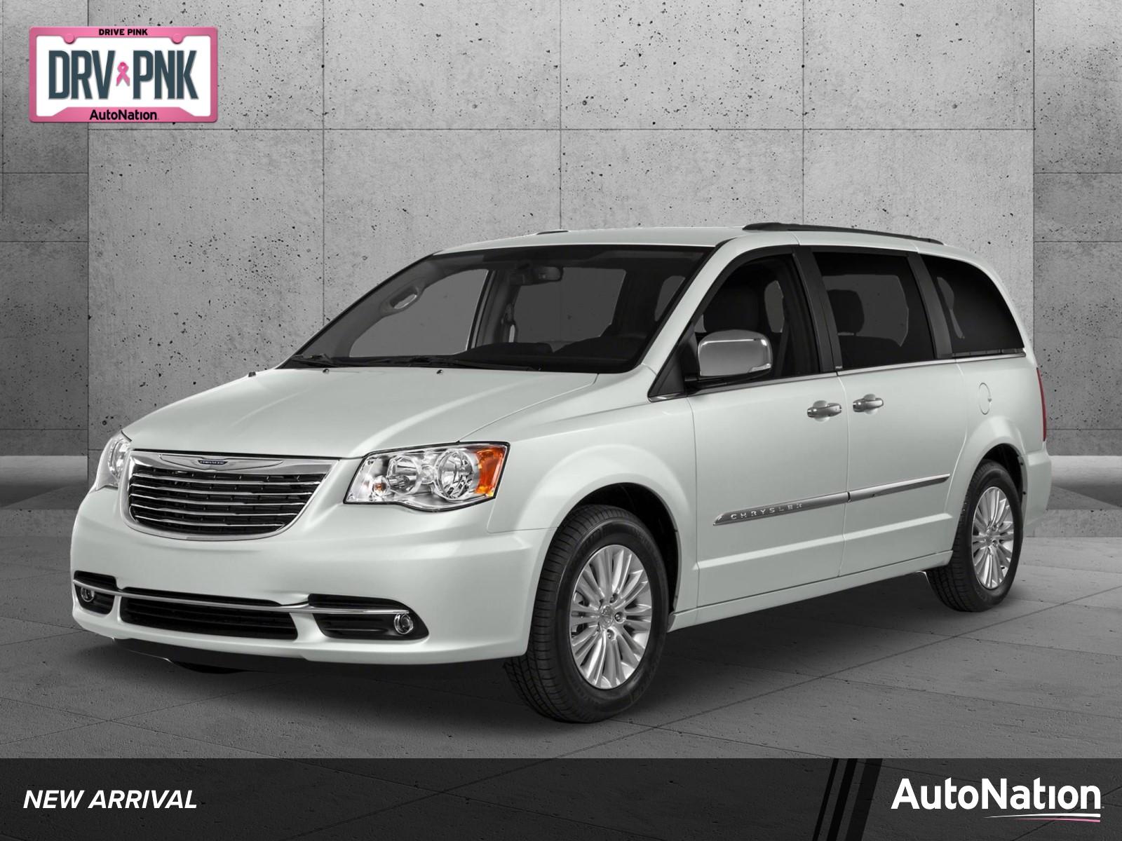 2016 Chrysler Town & Country Vehicle Photo in GOLDEN, CO 80401-3850