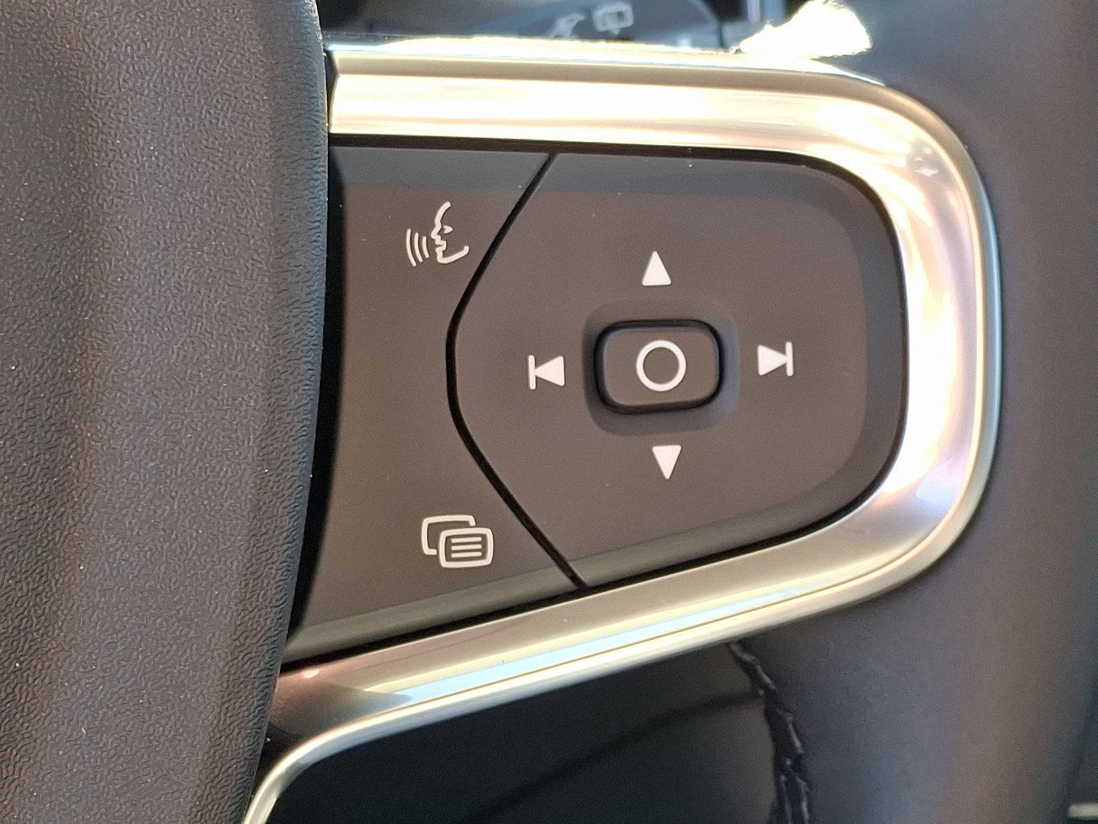 2025 Volvo XC40 Vehicle Photo in Trevose, PA 19053