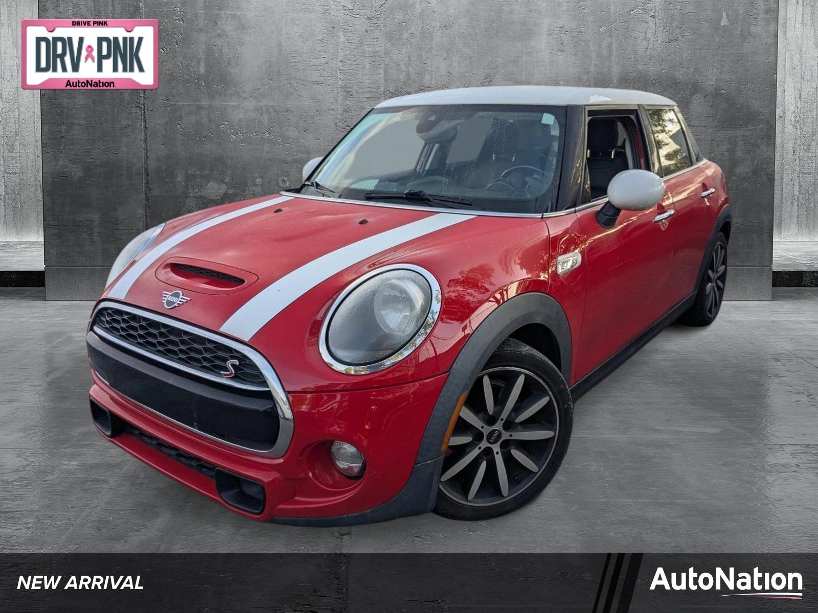 2019 MINI Hardtop 4 Door Vehicle Photo in MIAMI, FL 33134-2699