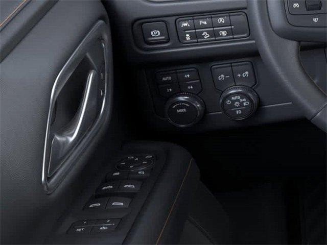 2024 GMC Yukon XL Vehicle Photo in COLLIERVILLE, TN 38017-9006