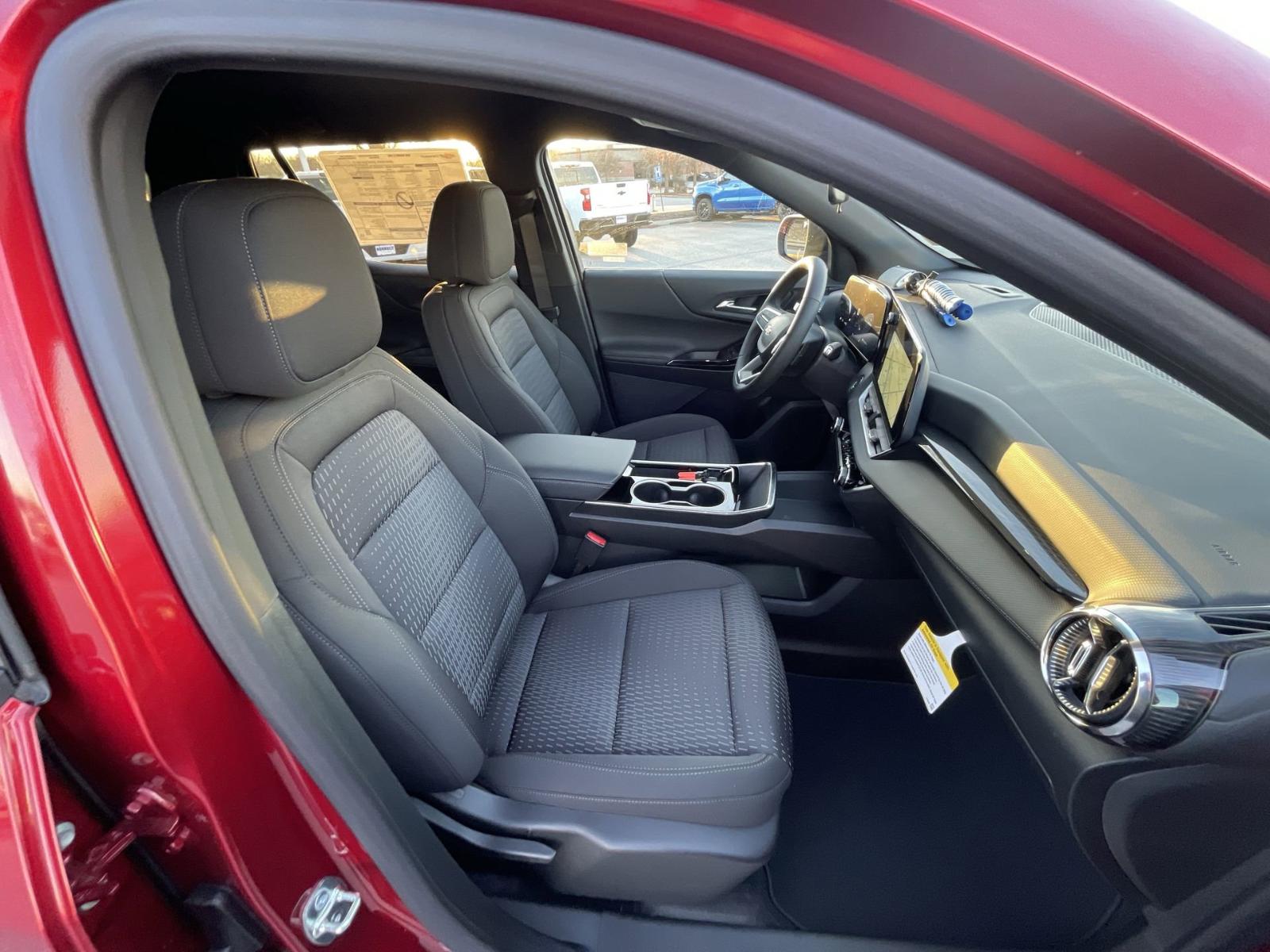 2025 Chevrolet Equinox Vehicle Photo in BENTONVILLE, AR 72712-4322