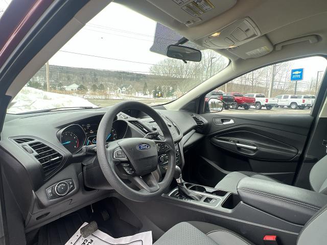 2017 Ford Escape Vehicle Photo in BOSTON, NY 14025-9684