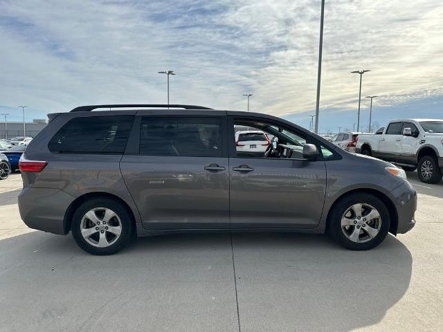 2015 Toyota Sienna Vehicle Photo in San Antonio, TX 78230