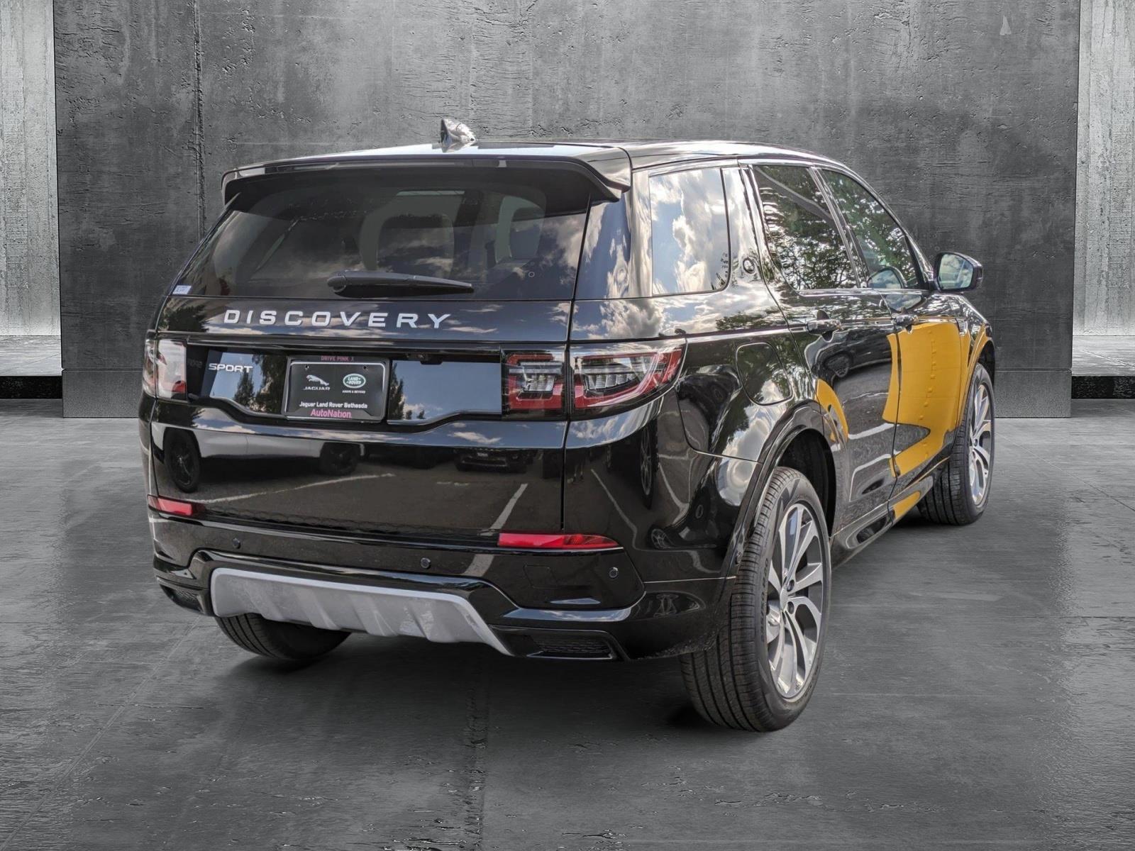 2025 Land Rover Discovery Sport Vehicle Photo in Bethesda, MD 20852
