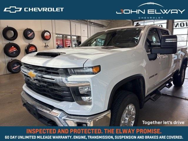 2024 Chevrolet Silverado 2500 HD Vehicle Photo in ENGLEWOOD, CO 80113-6708