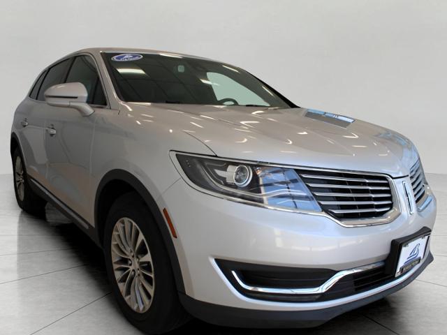 2016 Lincoln MKX Vehicle Photo in Green Bay, WI 54304