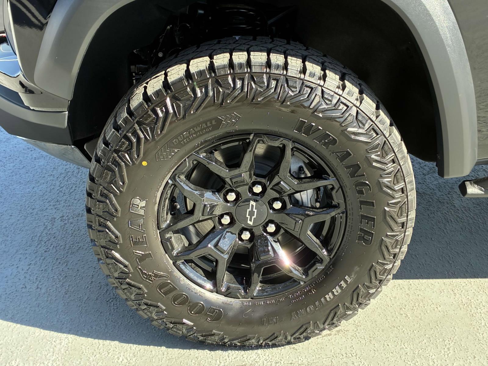 2025 Chevrolet Colorado Vehicle Photo in LOS ANGELES, CA 90007-3794