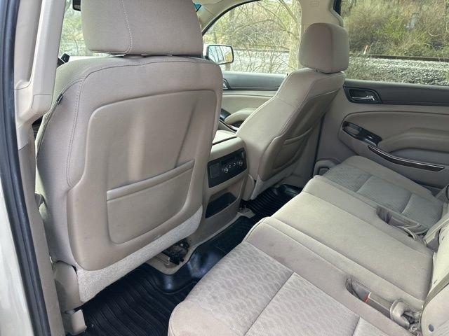 2015 GMC Yukon XL Vehicle Photo in MEDINA, OH 44256-9631