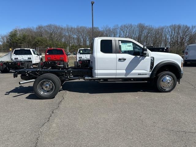 2025 Ford Super Duty F-450 DRW Vehicle Photo in Webster, MA 01570-1415