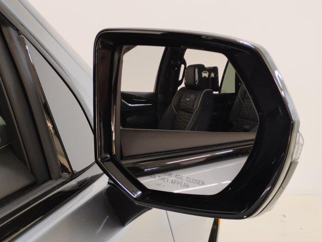 2024 Cadillac Escalade Vehicle Photo in PINEVILLE, NC 28134-8495