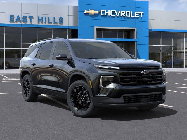 2025 Chevrolet Traverse Vehicle Photo in Roslyn, NY 11576