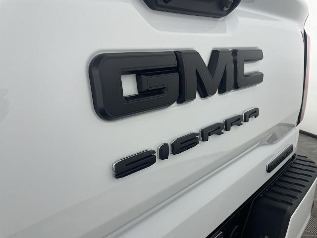 2024 GMC Sierra 1500 Vehicle Photo in GILBERT, AZ 85297-0402