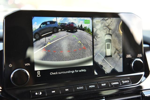 2025 Nissan Pathfinder Vehicle Photo in Ballwin, MO 63011