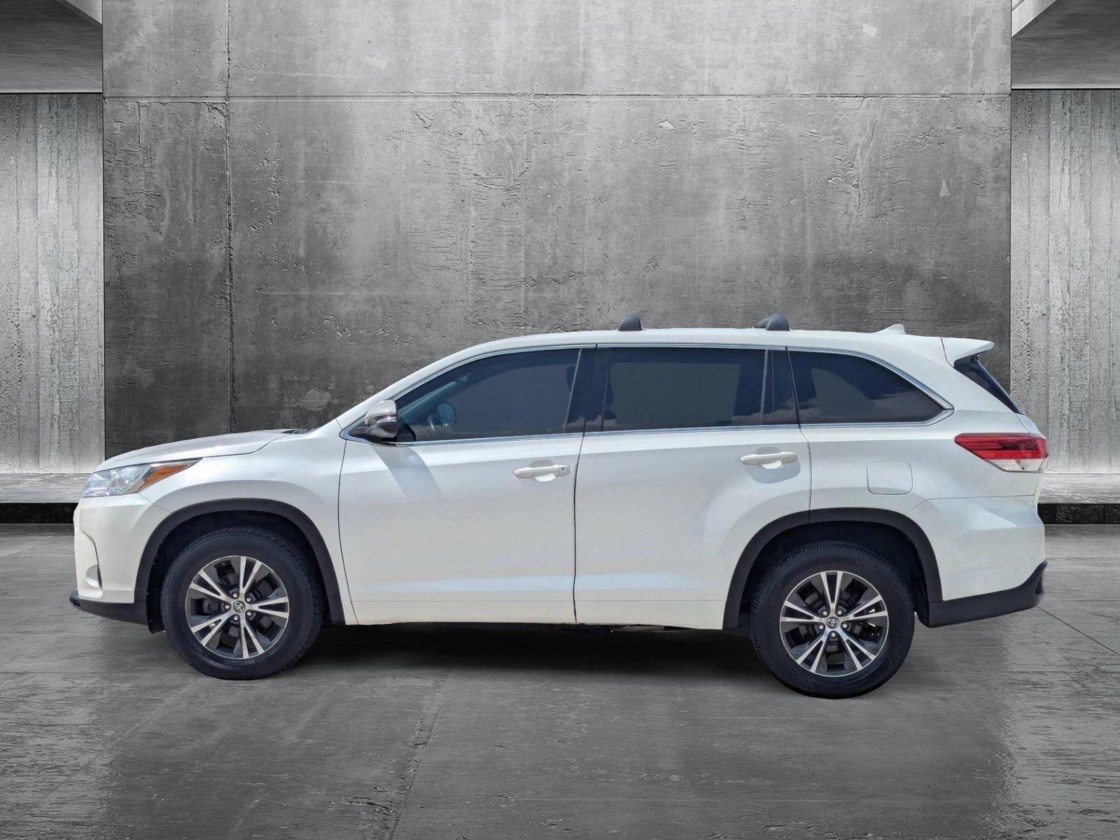 2017 Toyota Highlander Vehicle Photo in Corpus Christi, TX 78415