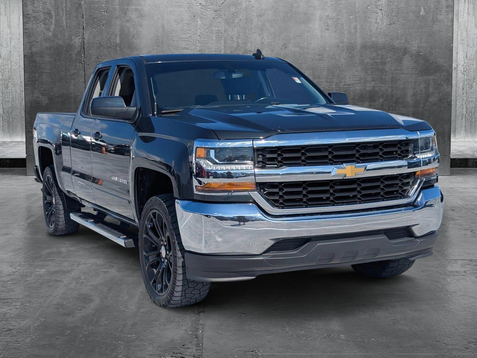 2019 Chevrolet Silverado 1500 LD Vehicle Photo in Ft. Myers, FL 33907