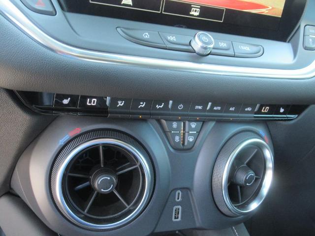 2024 Chevrolet Blazer Vehicle Photo in LEESBURG, FL 34788-4022