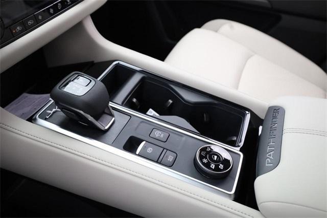 2025 Nissan Pathfinder Vehicle Photo in Hazelwood, MO 63042