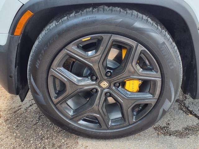 2023 Rivian R1S Vehicle Photo in San Antonio, TX 78230-1001
