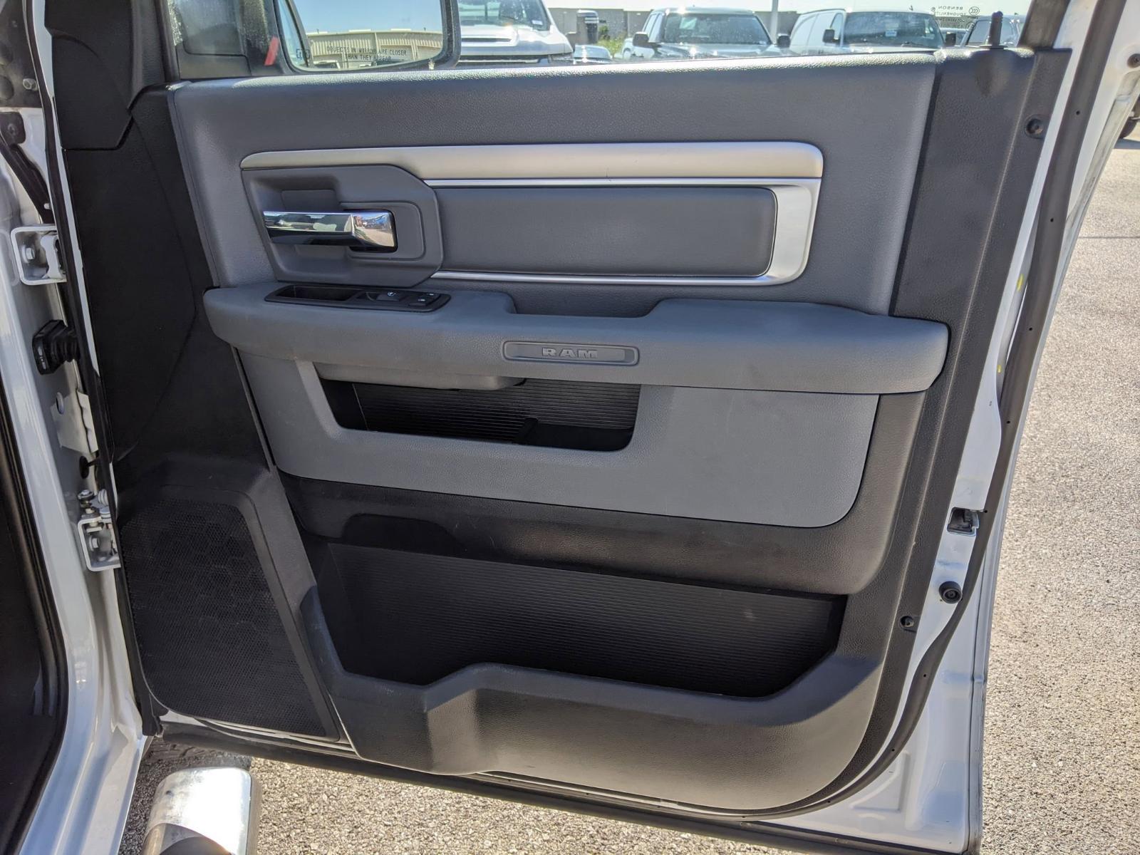 2014 Ram 1500 Vehicle Photo in Seguin, TX 78155