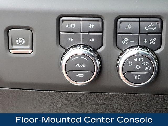 2024 GMC Sierra 2500 HD Vehicle Photo in DANBURY, CT 06810-5034