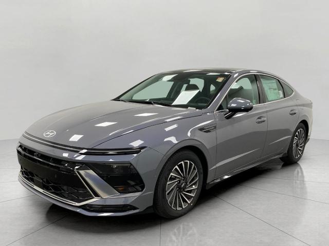 2025 Hyundai SONATA Hybrid Vehicle Photo in Appleton, WI 54913