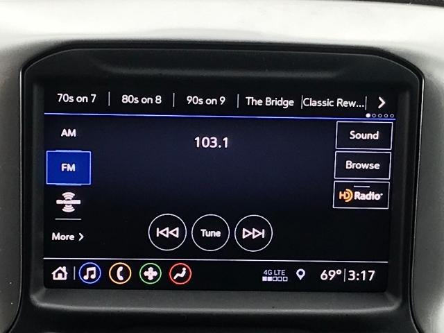 2019 Chevrolet Silverado 1500 Vehicle Photo in GREEN BAY, WI 54303-3330