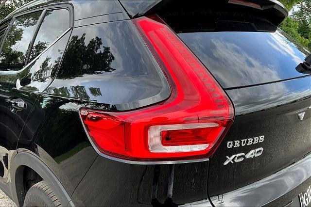 2024 Volvo XC40 Vehicle Photo in Tulsa, OK 74145