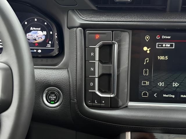 2023 GMC Yukon XL Vehicle Photo in MADISON, WI 53713-3220
