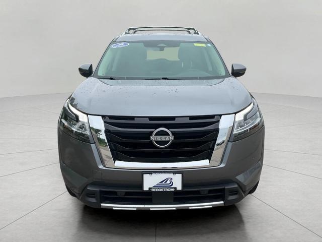 2023 Nissan Pathfinder Vehicle Photo in Kaukauna, WI 54130