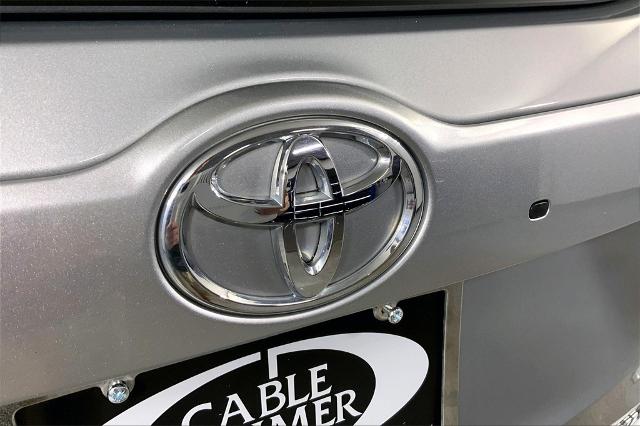2017 Toyota Highlander Vehicle Photo in Lees Summit, MO 64086