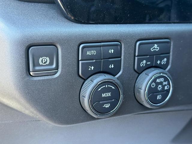 2024 Chevrolet Silverado 1500 Vehicle Photo in COLUMBIA, MO 65203-3903