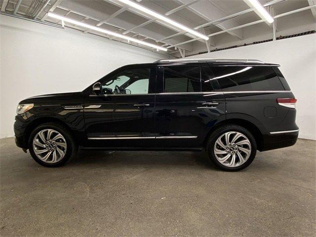 2022 Lincoln Navigator Vehicle Photo in PORTLAND, OR 97225-3518