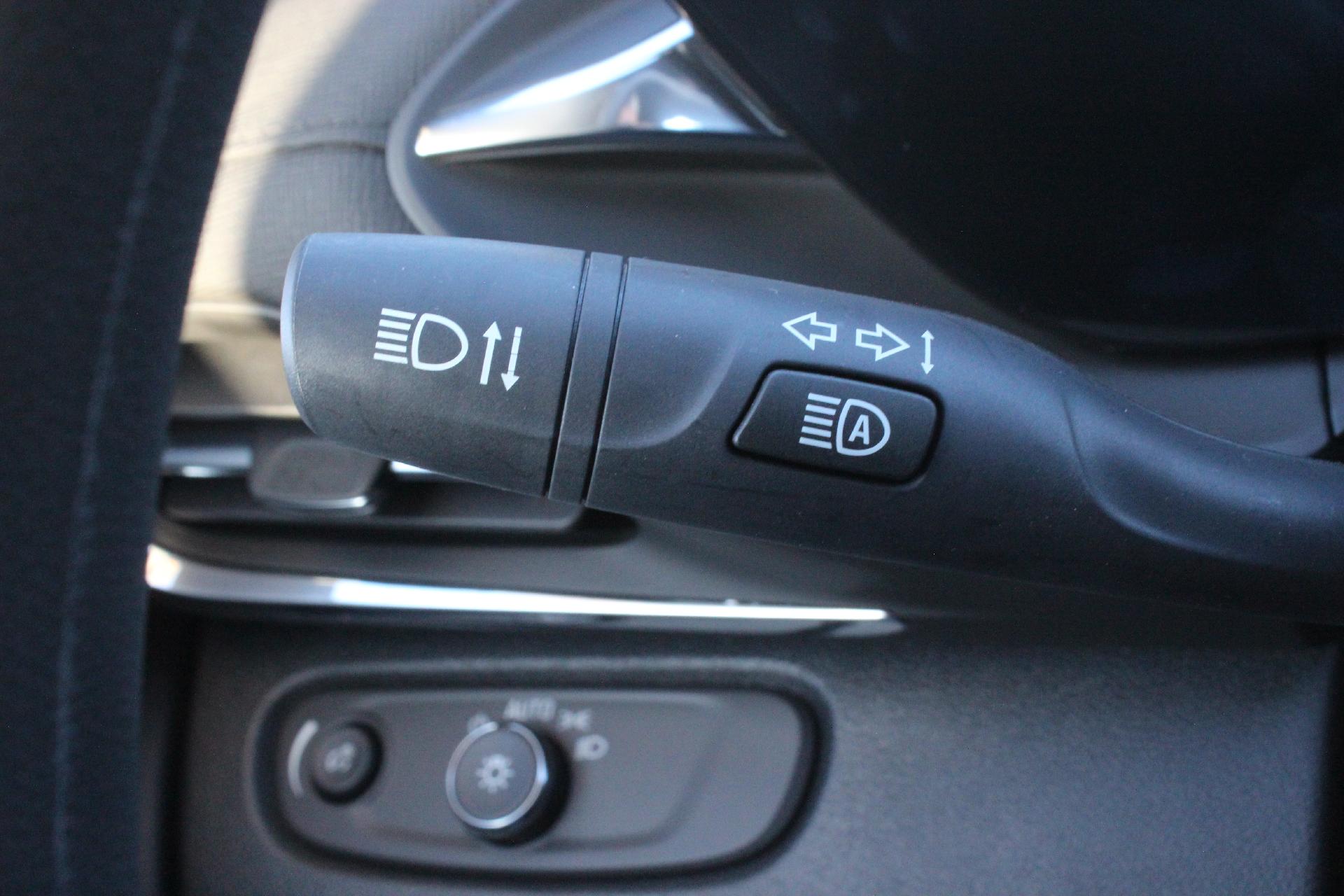 2025 Buick Envista Vehicle Photo in AURORA, CO 80012-4011