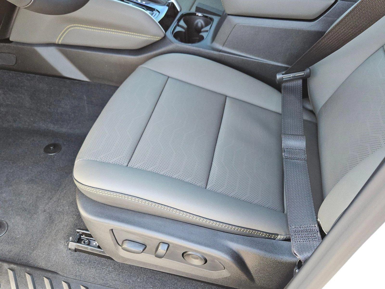 2025 Chevrolet Colorado Vehicle Photo in MESA, AZ 85206-4395