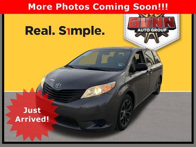 2014 Toyota Sienna Vehicle Photo in San Antonio, TX 78209