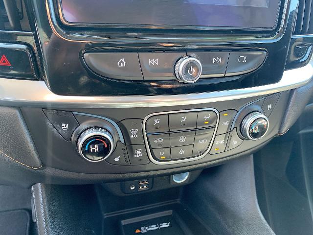 2020 Chevrolet Traverse Vehicle Photo in MOON TOWNSHIP, PA 15108-2571
