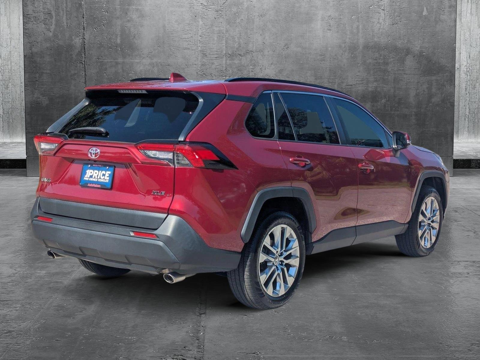 2020 Toyota RAV4 Vehicle Photo in Sarasota, FL 34231