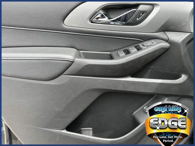 2022 Chevrolet Traverse Vehicle Photo in Roslyn, NY 11576
