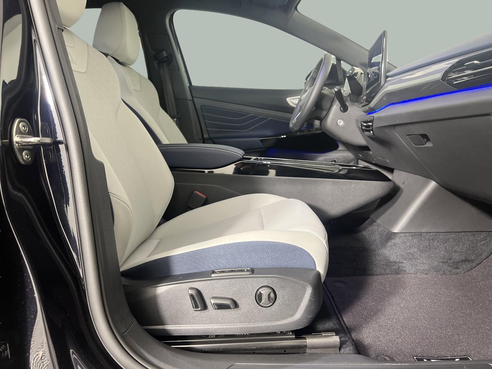 2024 Volkswagen ID.4 Vehicle Photo in Georgetown, TX 78626