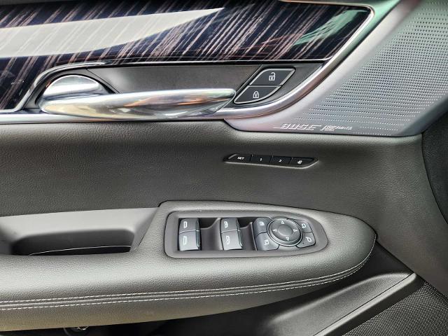 2025 Cadillac XT6 Vehicle Photo in HOUSTON, TX 77079