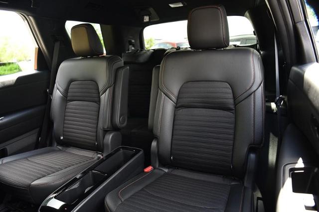 2025 Nissan Pathfinder Vehicle Photo in Ballwin, MO 63011